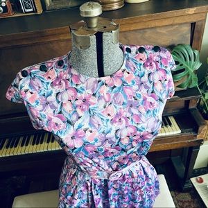 Vintage Floral Dress with Belt